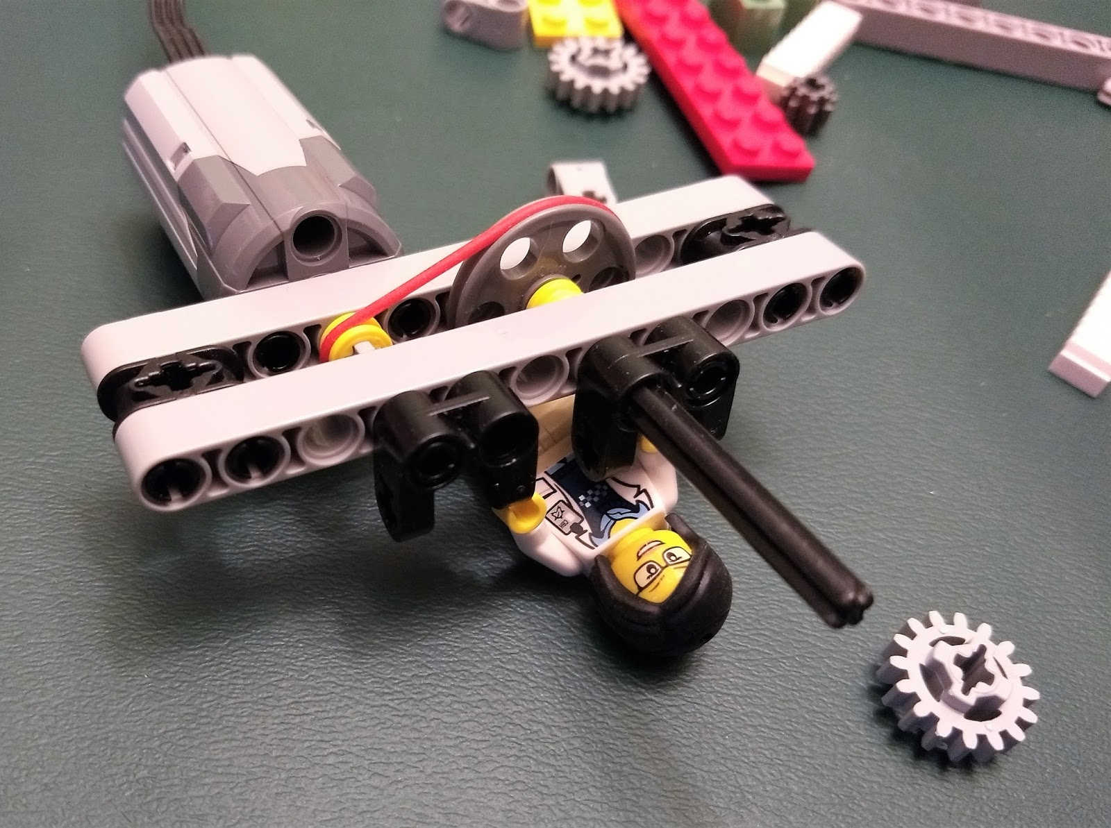 Kto6Science LEGO rack and pinion gears 2 Mechanisms