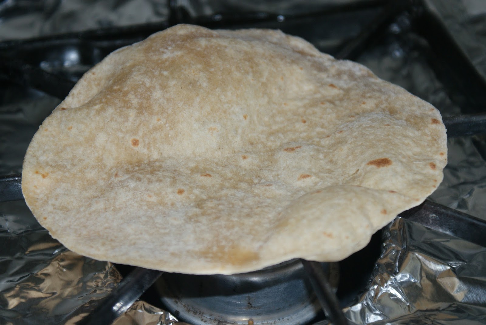 Phulka (Indian Flat Wheat Bread) MalasKitchen