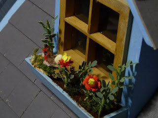 Mis Minis: Jardineras en las ventanas de las buhardillas