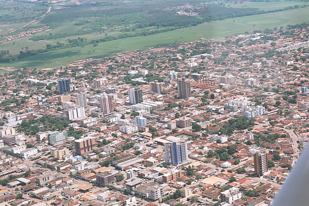 foto aérea do centro de Unaí
