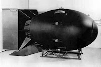 ما هي القنبلة الذرية - (إختراع - إسقاط - هيروشيما وناجازاكي - نتائج وحقائق)