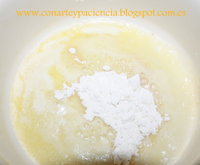 Mininapolitanas de jamón york y dos quesos