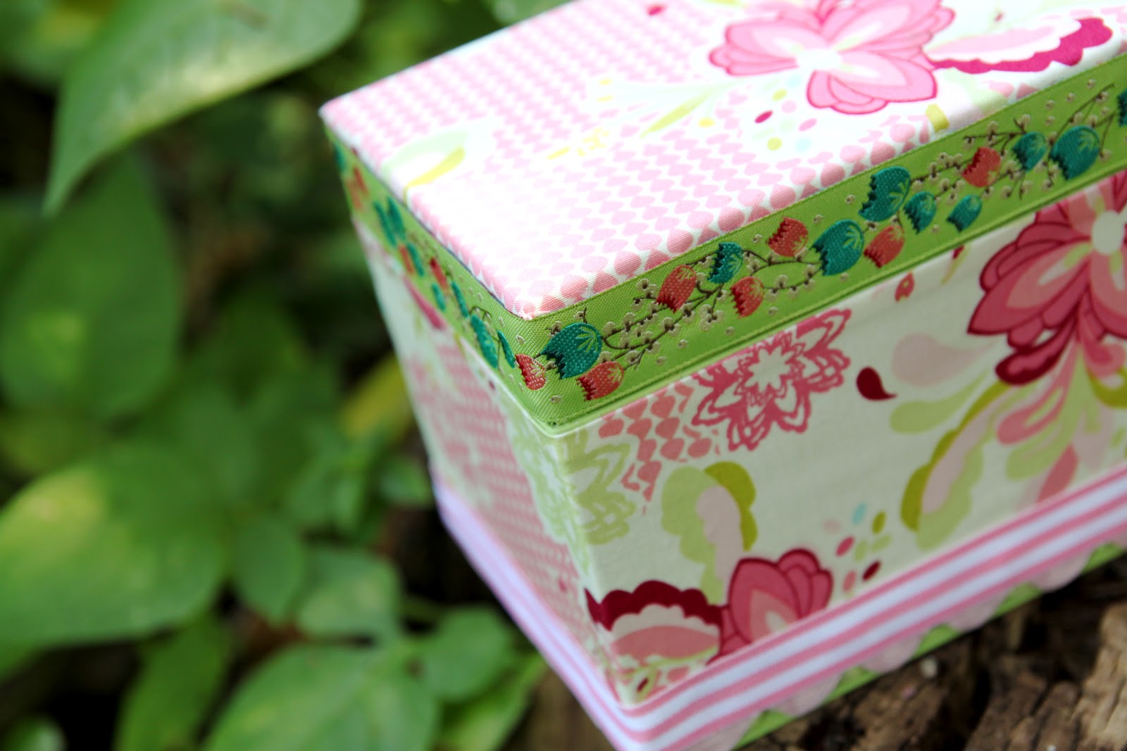 DIY Craft NoSew Fabric Covered Box Tutorial family dream home