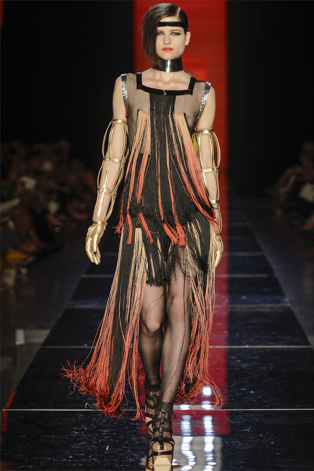 Жана пола гетти. Жан поль готье костюмы. Жан поль готье показы. Жан поль готье кутюр. Жан поль готье показ 2020.