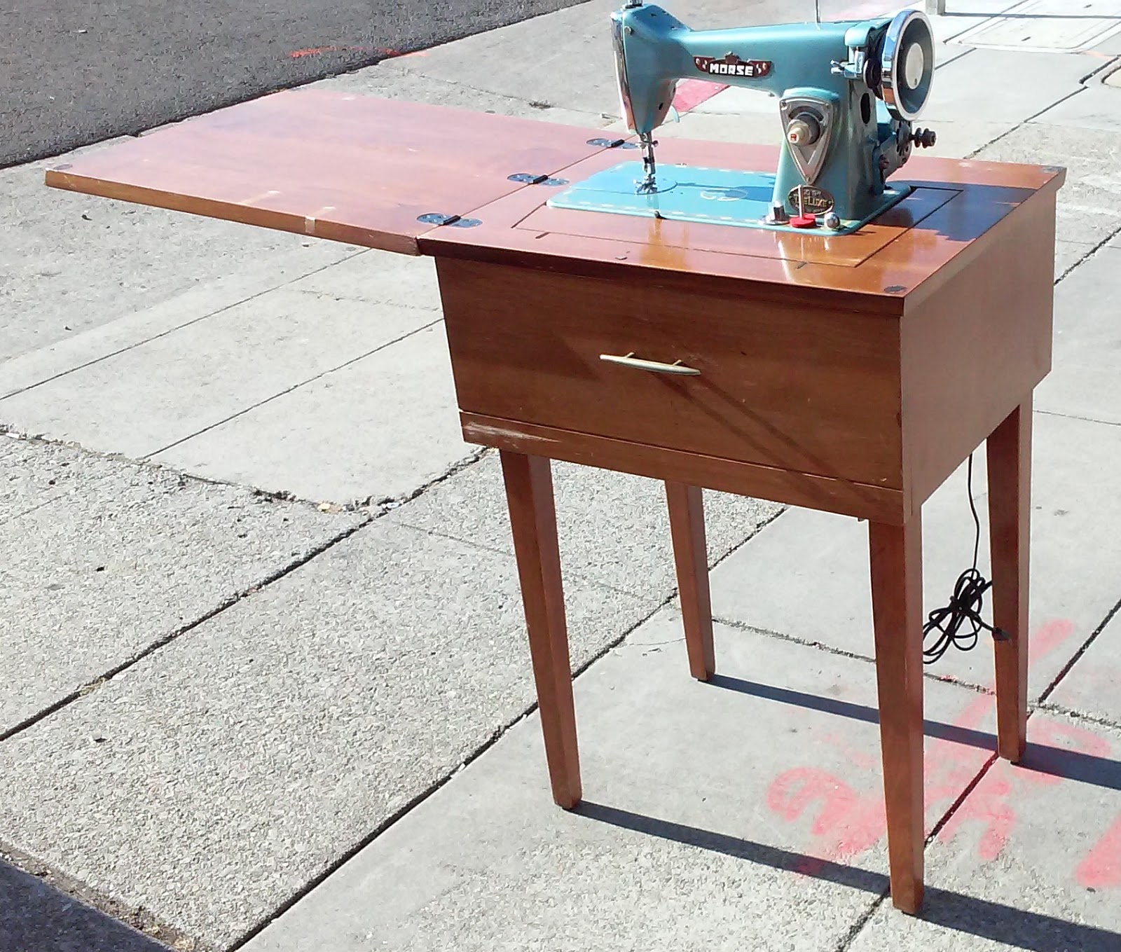 UHURU FURNITURE & COLLECTIBLES SOLD **REDUCED** Morse 300 BL Sewing