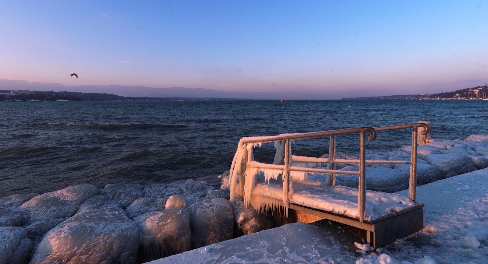 Blowupster EauxVives (Genève) au froid.