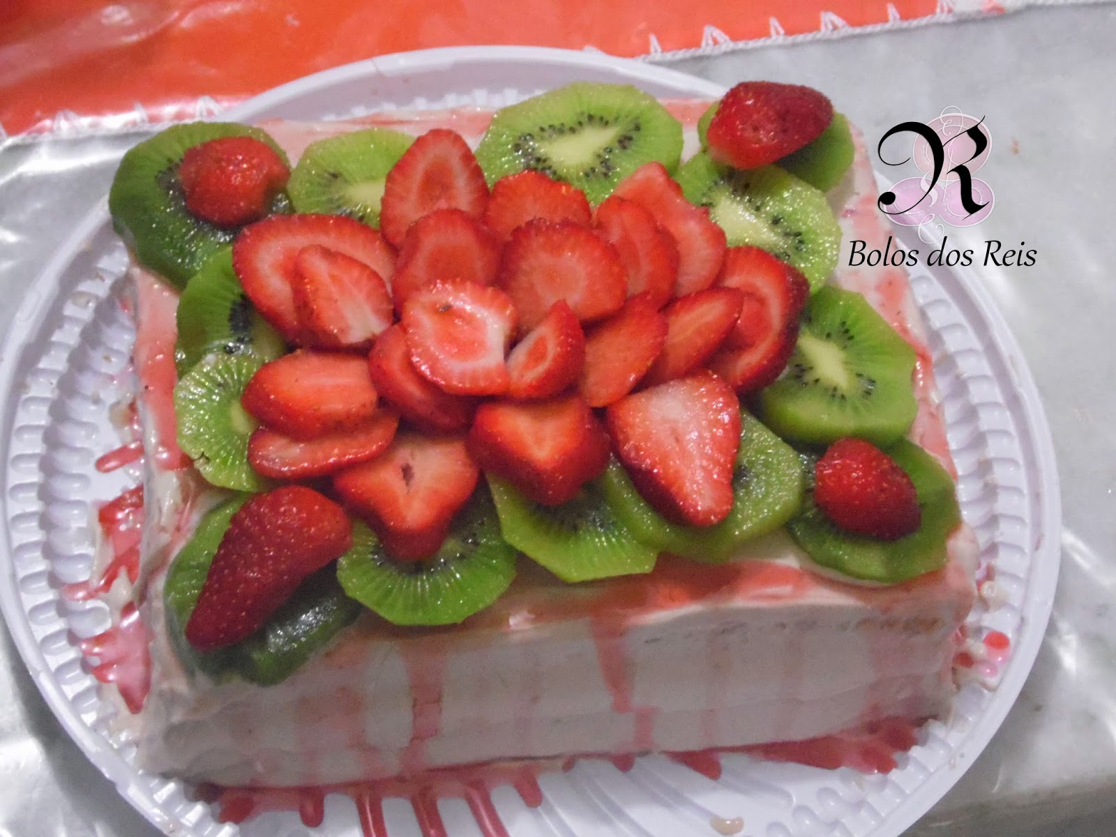 Bolos dos Reis: Torta de Frutas - Morango e Kiwi