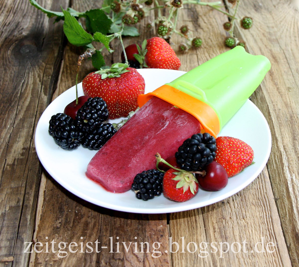 Brombeer - Erdbeer Ice Pops | Zeitgeist Living