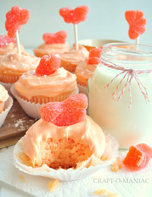 Orange Creamsicle Cupcakes www.craft-o-maniac.com