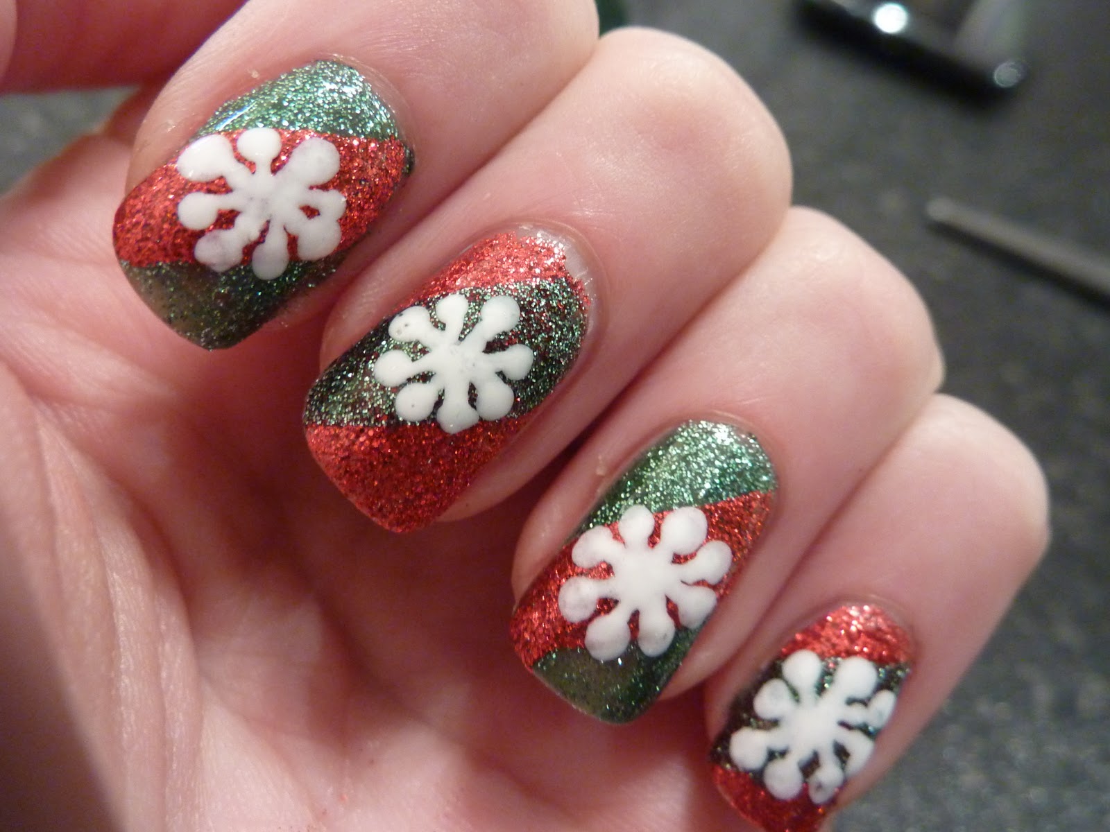 Strawberry Hue Nail Art Design. Winter Nail trends