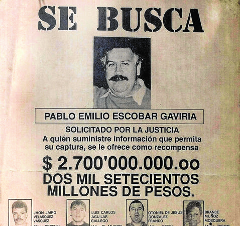 Mar de fondo: Plata, plomo y perdón. La historia de redención del hijo de Pablo  Escobar.