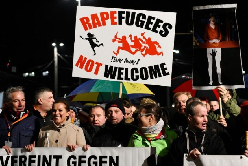 Resultado de imagen de La violencia crece en Alemania por culpa de los fascistas, no de los inmigrantes