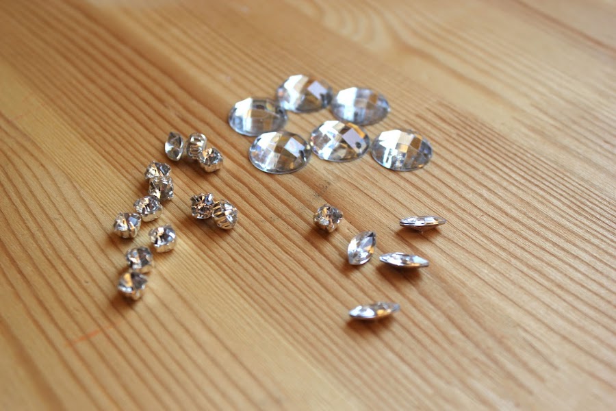 DIY Collar de perlas y piedras Swarovski