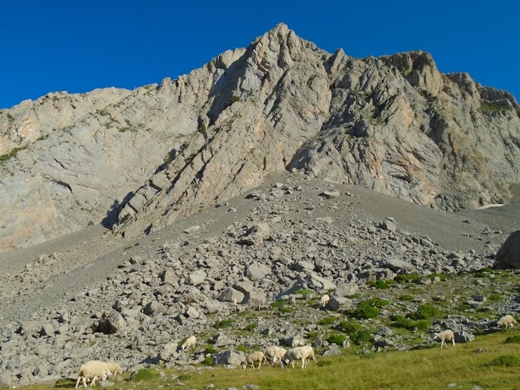Pico de la Rivereta (2.685 m)