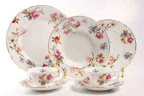 Set de Jantar em porcelana translúcida é novidade na Tania Bulhões Home