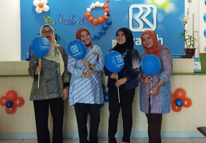 Baca Sini Tarif Layanan Di Depan Teller Bank Bri Syariah Informasi Perbankan