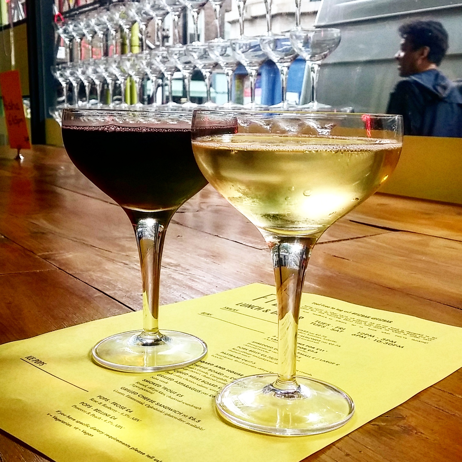 London Popups The 'Fiz' Popup Sparkling Wine Bar in Soho