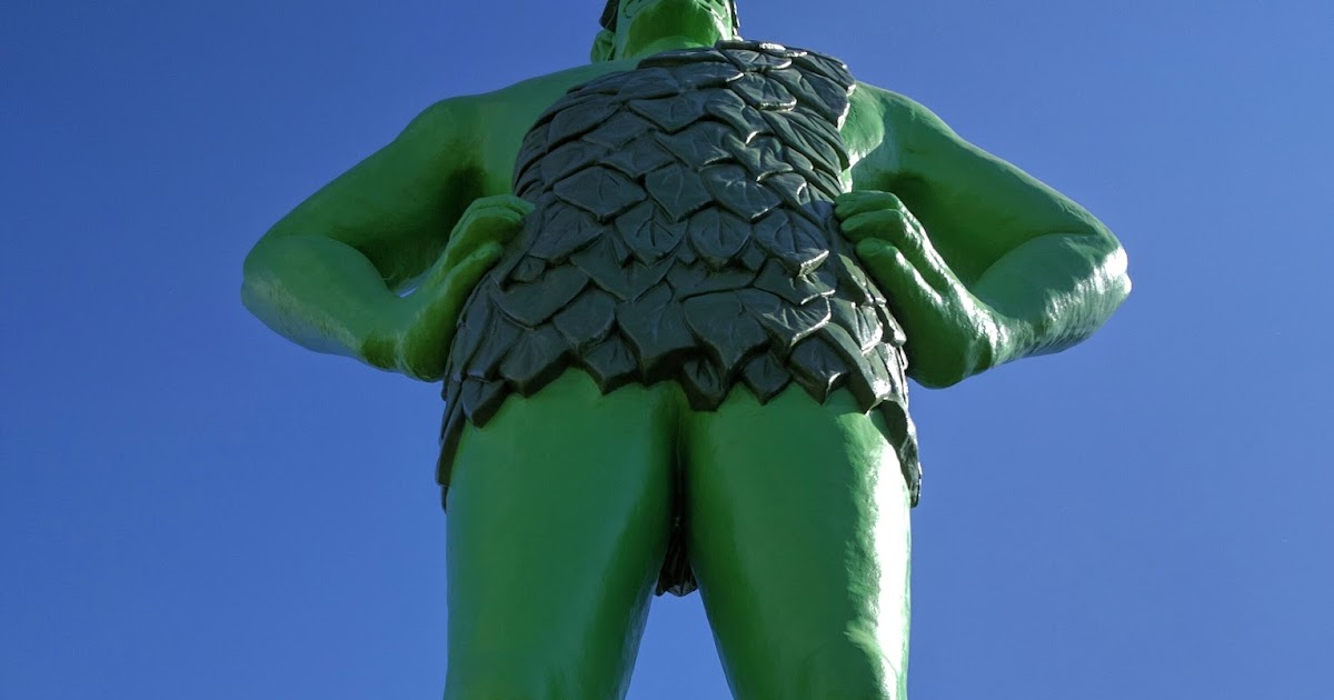 Katie Wanders : The Joly Green Giant of Blue Earth, Minnesota