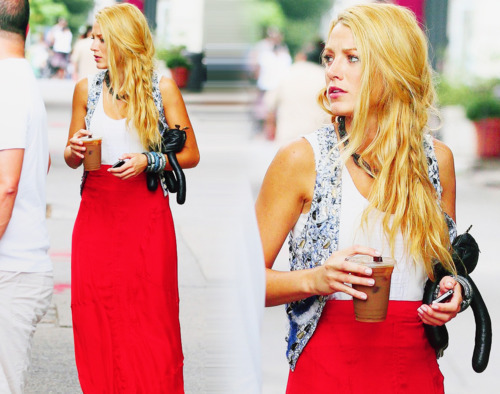 Please Strike A Pose Muse Blake Lively