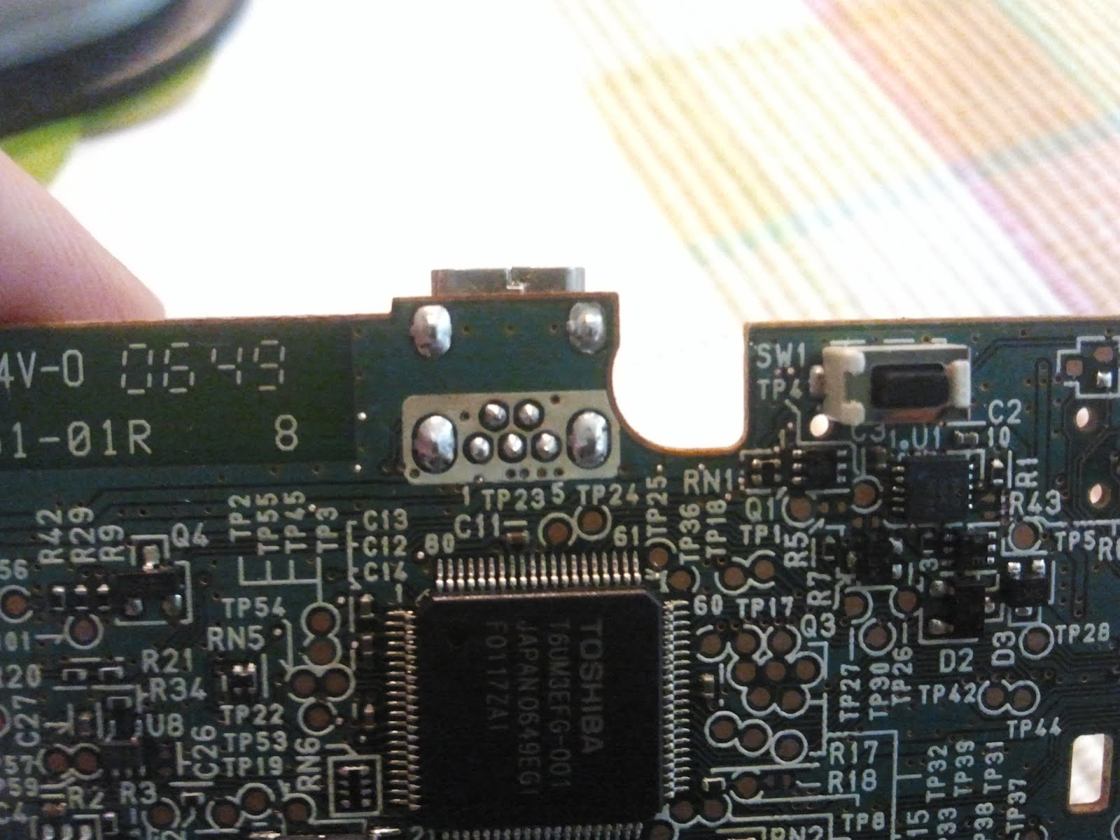 DIYtronics Fixing a PS3 Controller that Wont Charge