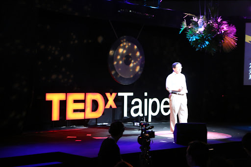 [管中閔] 數位時代的政策：「自己的國家自己救，自己的政策自己修」