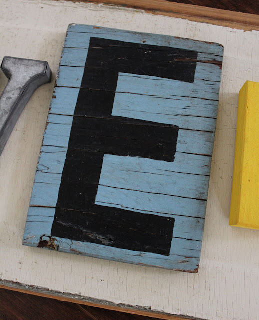 Simple Sign Project- Itsy Bits And Pieces