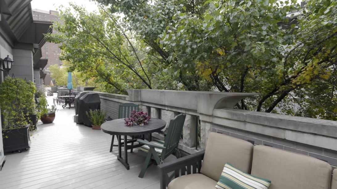 23 Interior Design Photos vs. 950 N Clark St #L, Chicago Luxury Townhome Tour