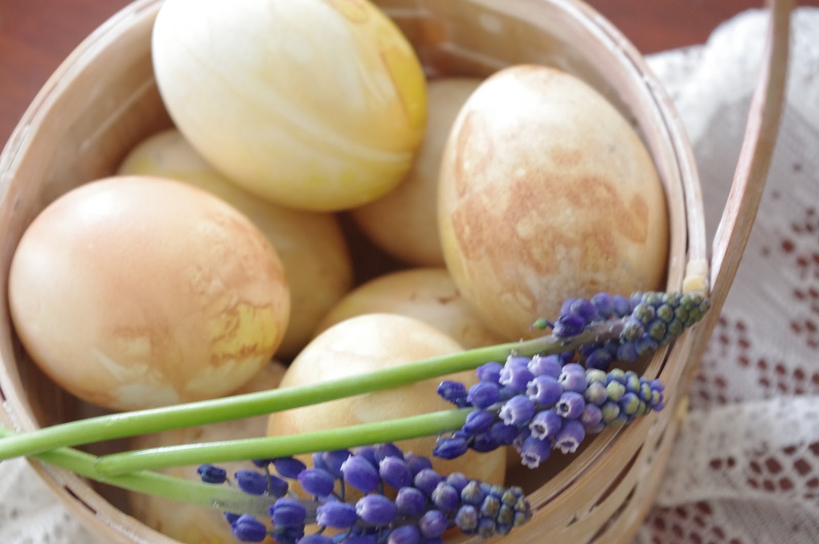 Coop & Cottage Dying Eggs with Onion Skins