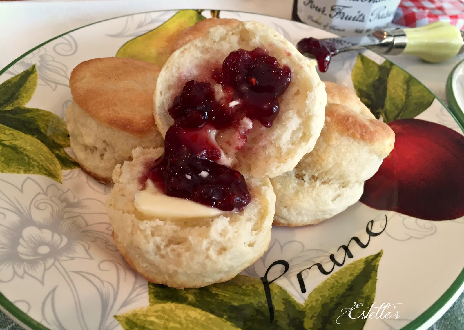 Estelle's CRACKER BARREL BISCUITS