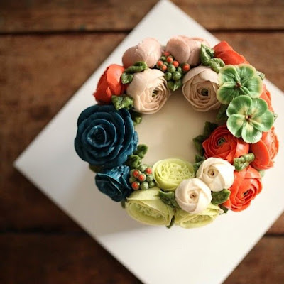 kahwin, list kahwin, buttercream flower cake, flower, flower cake, kek bunga, kek cream, kek sedap, cantik, wedding, flower wreath,