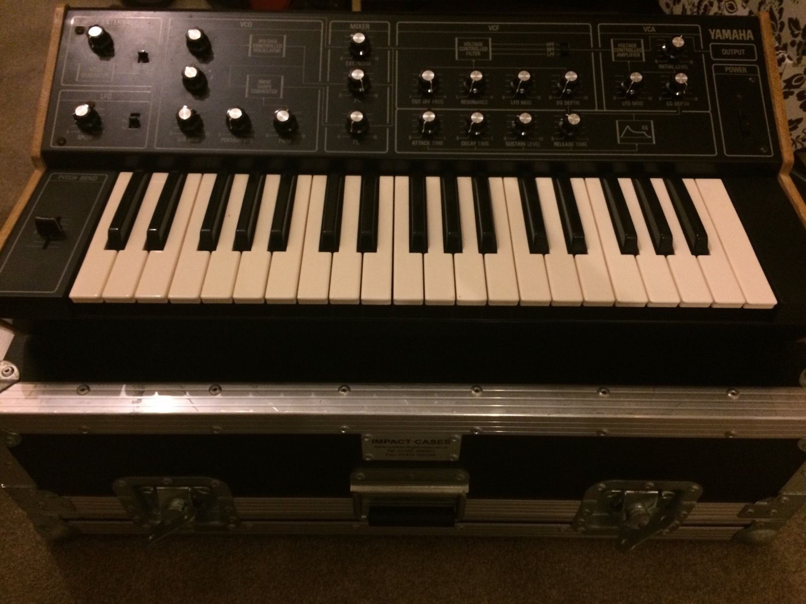 MATRIXSYNTH Yamaha CS5 Analogue Synth SN 7838 with Custom Moog Style Knobs