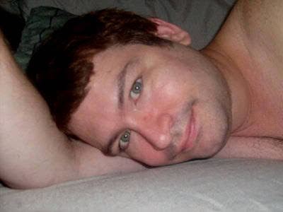 Ele relatou que é bissexual e que se dá bem com mulheres mais velhas Jonah disse que teve uma fase "louca" aos 18, e que faz sexo com frequência até hoje. Ele relatou que é bissexual e que se dá bem com mulheres mais velhas.