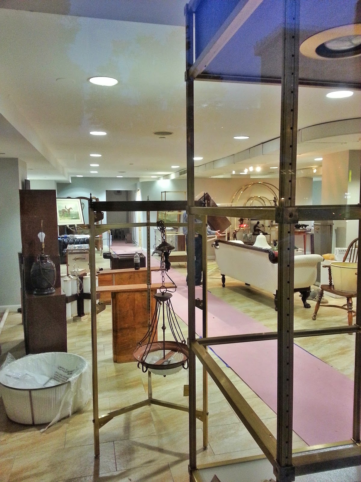 Robert Dyer Bethesda Row ART DECO POPUP STORE OPENING FRIDAY IN BETHESDA (PHOTOS)