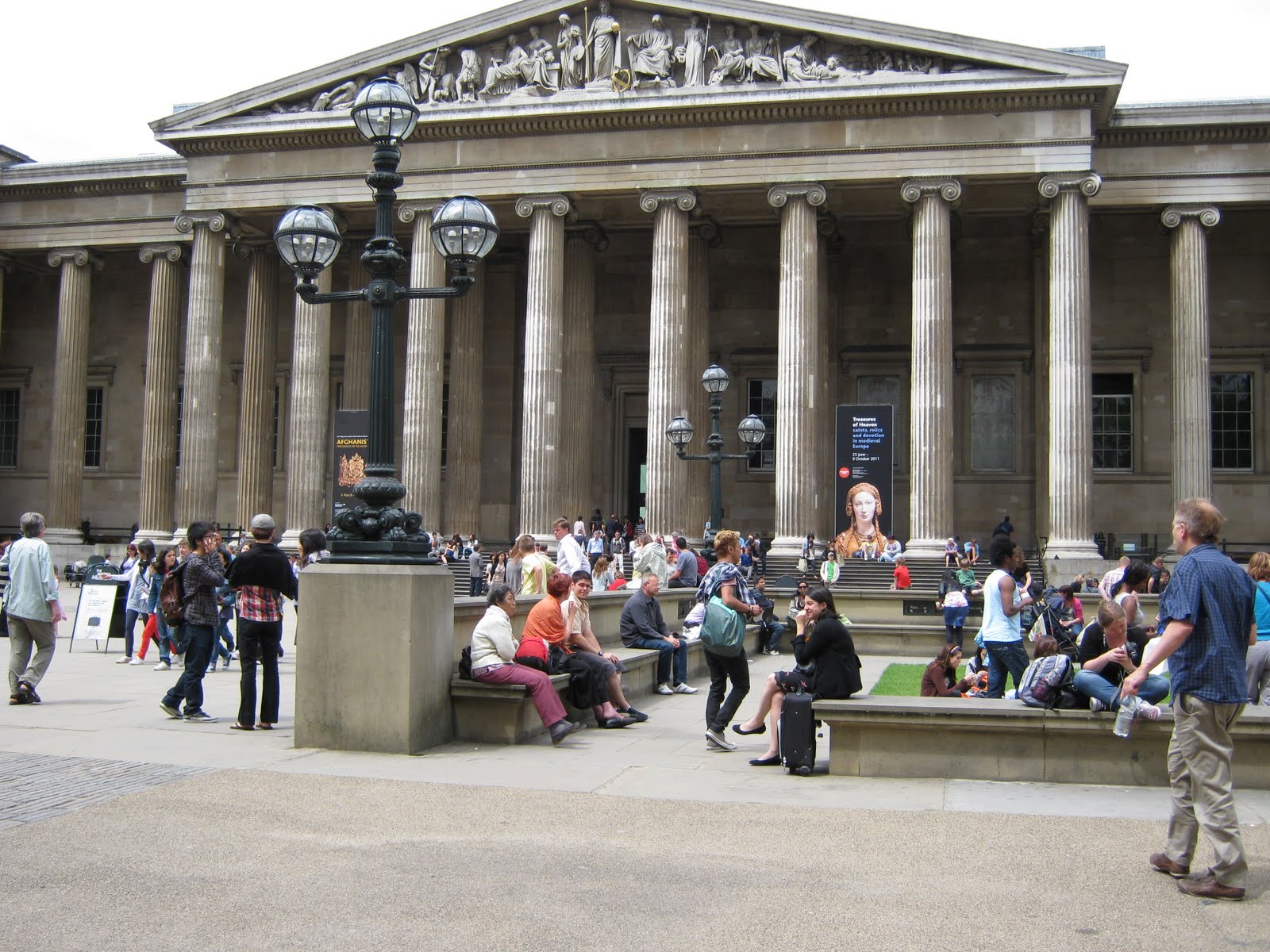 Two Mums in a Merc England swings like a pendulum do...