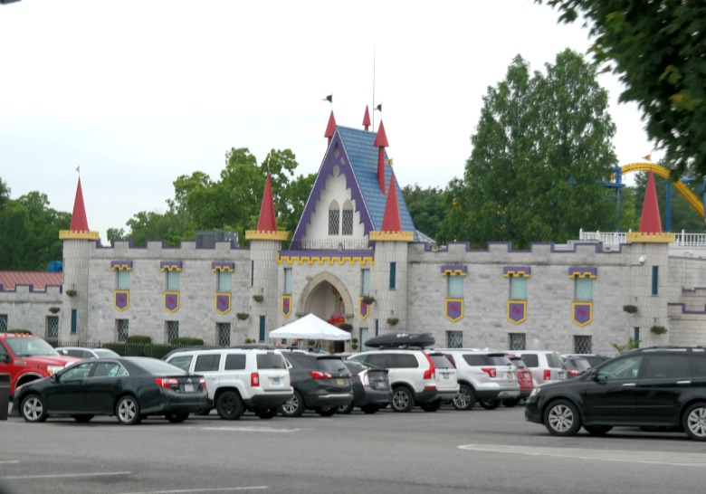 Pennsylvania & Beyond Travel Blog: Duke's Lagoon Waterpark at Dutch