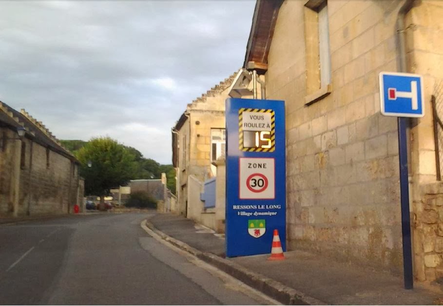 Association Ressons le Long Environnement A Plat