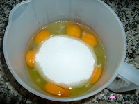Huevos con azúcar