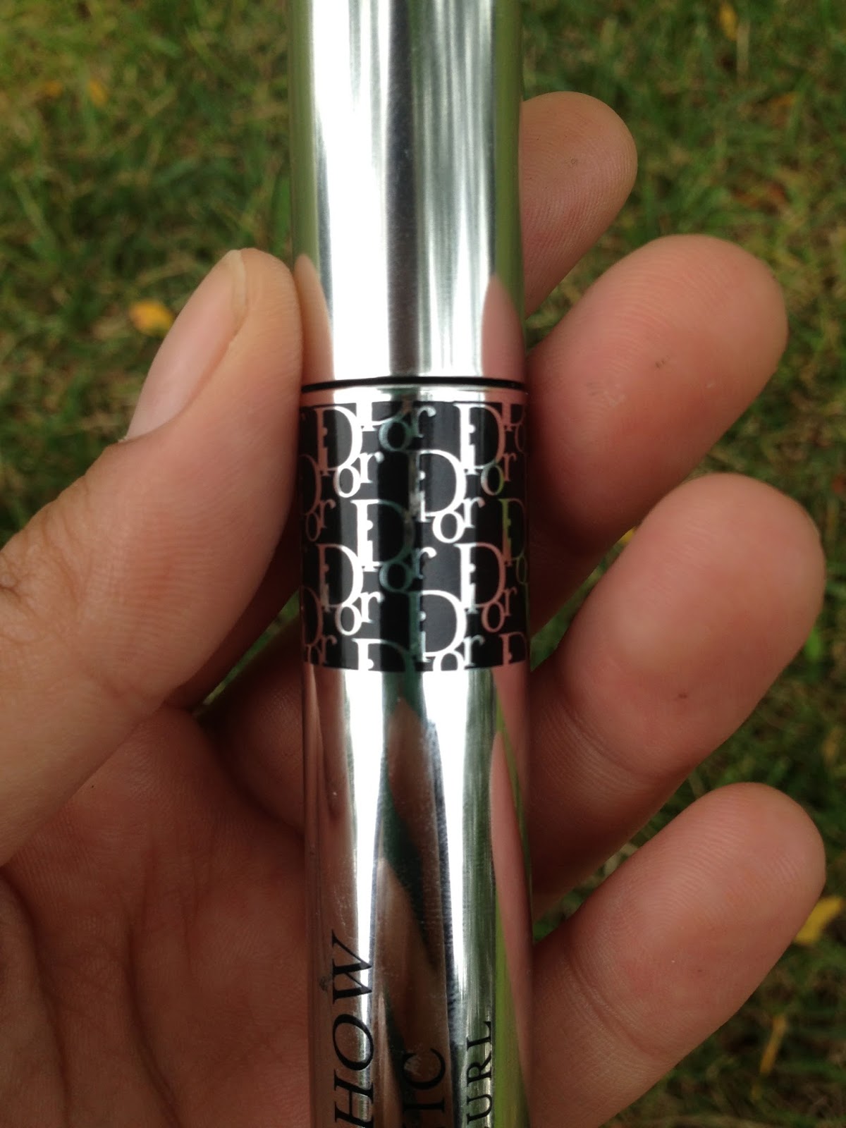 Kiss and Make up Dior Diorshow Iconic Overcurl Mascara Review