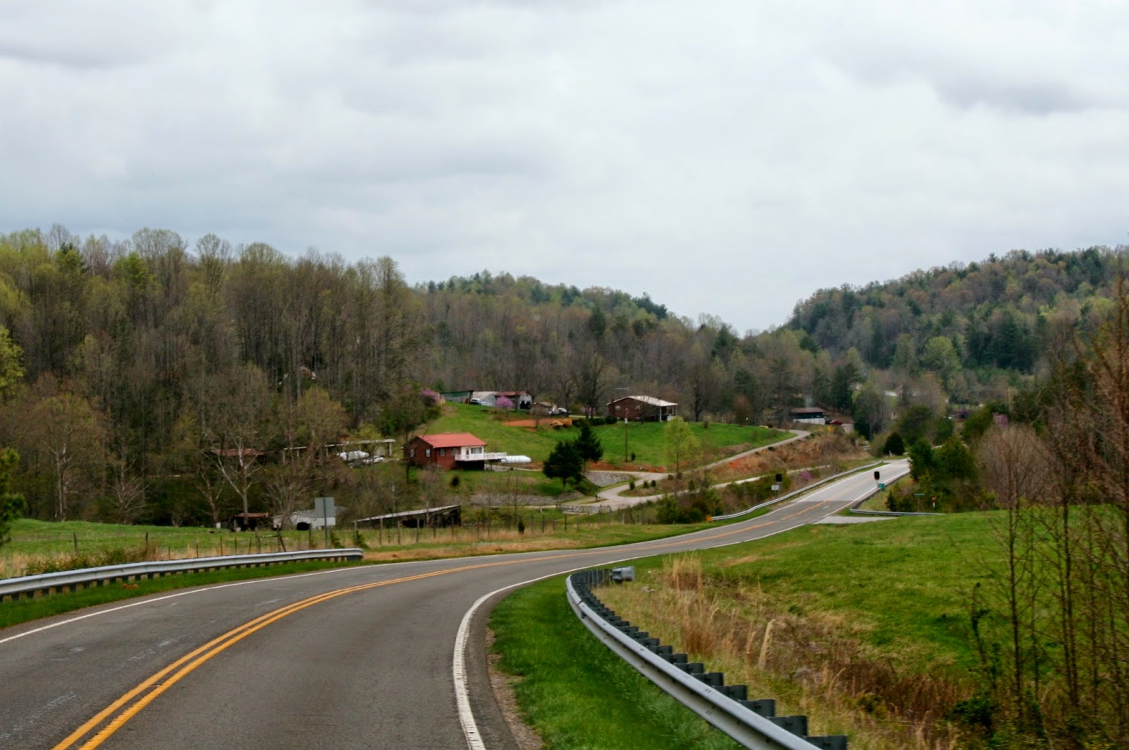 Joe, Diane, & Mallery's Big Adventure Modern Day Gypsies Moravian