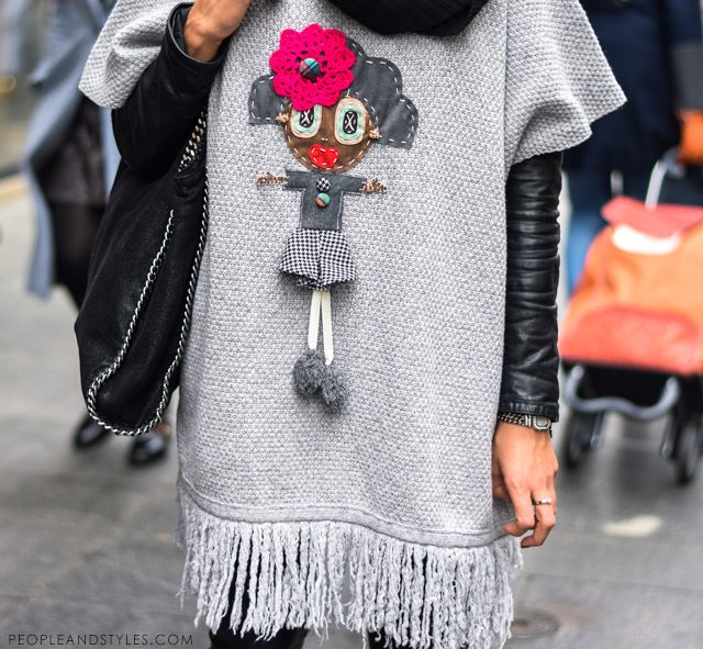 What to wear when temperatures dip close to sub-zero - few stylish street fashion inspiration to inspire your daily outfits. Anja Kurilić, pončo Jolie Petite by Ljupka Gojić