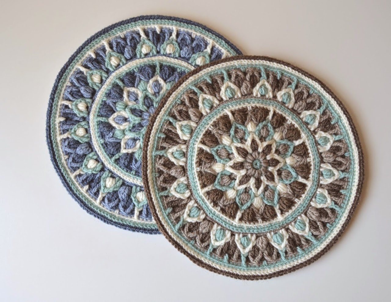 Mint Coffee Mandala potholder by Lilla Bjorn - overlay crochet