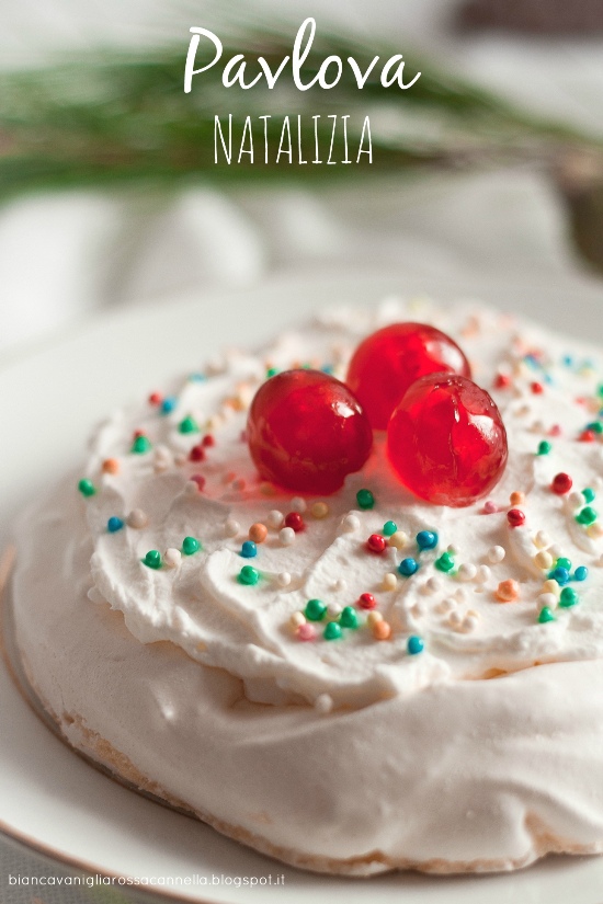 pavlova (natalizia) con ricotta, ciliegie candite e codette #bloggelfe.2