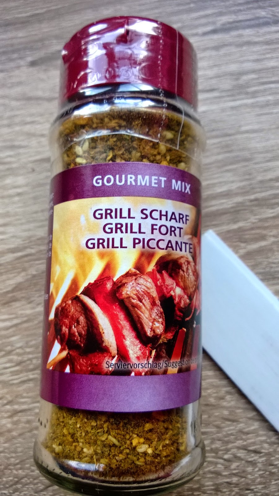 Grill Gewürz im Streuer.