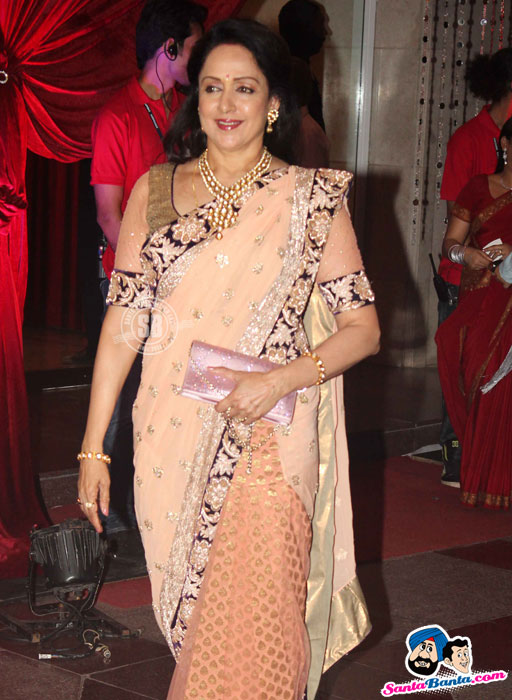 Hema Malini at Esha Deol Sangeet Ceremony - (12) - Esha Deol Sangeet Ceremony Pics