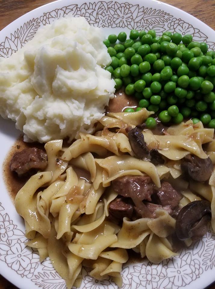 Pioneer Woman at Heart Crockpot Beef Burgundy with Homemade Noodles