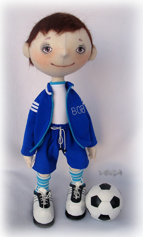 кукла футболист своими руками. кукла футболист. подделка на футбольную тему. текстильная кукла футболист. куклы спортсмены своими руками.