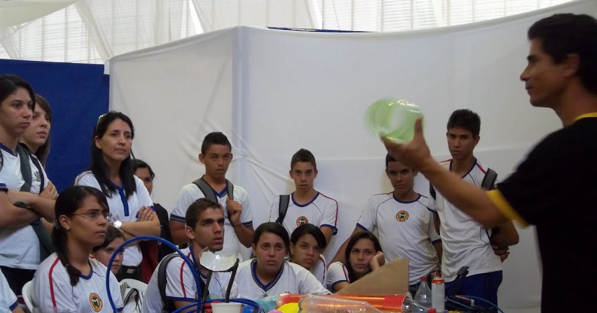 ESCOLA DE REFERÊNCIA EM ENSINO MÉDIO