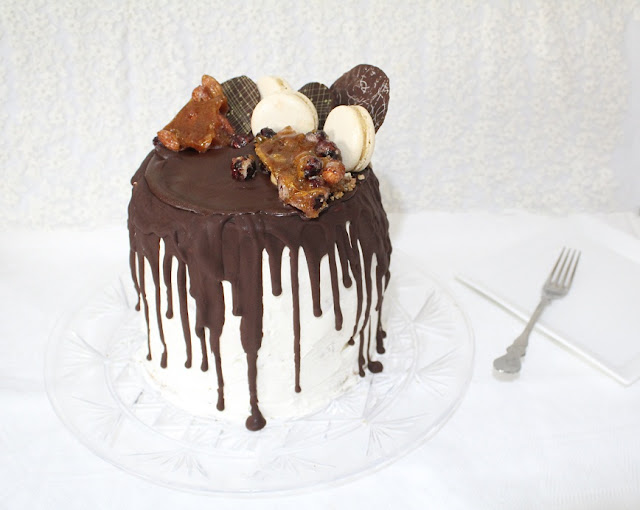 IMG 0888 - עוגת שכבות מיץ קציפת שקדים פרלינה ומוס שוקולד