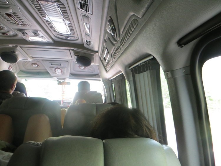 Салон Toyota Hiace