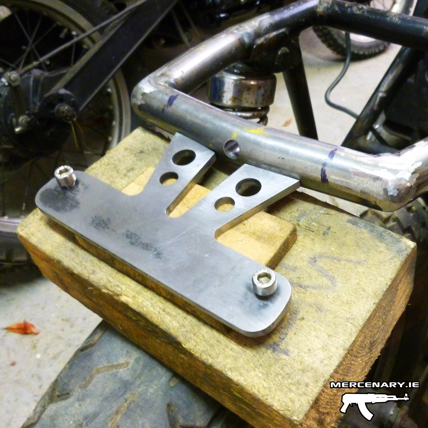 Mercenary Garage Project XS 850 Sidecar Brat Switches, Idiot Lights